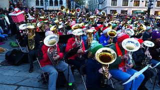 Boston Tuba Christmas 2017 - Panasonic GH5 - 4K 60p 12-35mm f/2.8 lens II - Auto White Balance