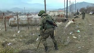 Работа военных инженеров МПЦ на южной окраине Степанакерта