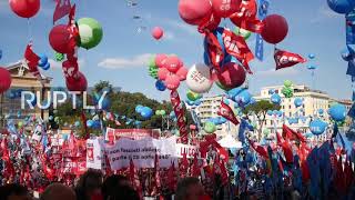 Italy: Thousands join Rome rally against fascism