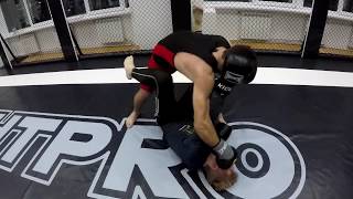 Бомбовая тренировка в FIGHTPRO.15 против одного.Боец профессионал против Любителя.