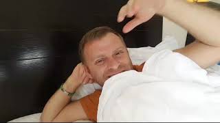 Мама вырубилась....
