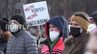 Germany: Munich rally takes aim at COVID vaccination for children