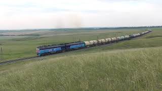 Тепловоз 2ТЭ116У-0042 на перегоне Аккуль - Полтавка