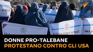 #Afghanistan: donne pro-talebane protestano contro gli Stati Uniti