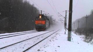Электровоз ЧС4Т с поездом № 593 Кишинёв - Москва