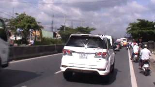 kẹt xe ở Cai Lậy -  Tiền Giang - xe dài sọc mà de zô kho cái giề