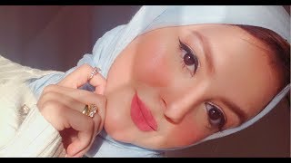 ميكب كامل حواجبي كونتور و بلاشر و بودر و هيلايتر ب علبة واحدة ? و اللوك طلع تحفة ?