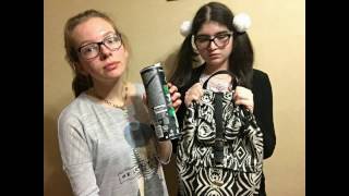 Встреча гопника из 2к16 и школьницы 90-х