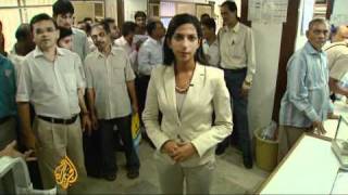 India opens "largest diamond exchange"
