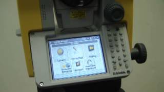 Включение/выключение тахеометра Trimble M3