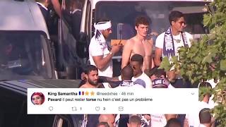 Pavard filmé torse nu sur le bus de l'équipe de France
