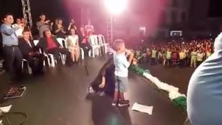 Show da Fernanda Brum. Criança pregando Nos 88anos da Assembléia de Deus em Santarém-PA.