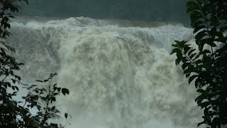 കലിതുള്ളി അതിരപ്പിള്ളി വെള്ളച്ചാട്ടം|Athirapilly water