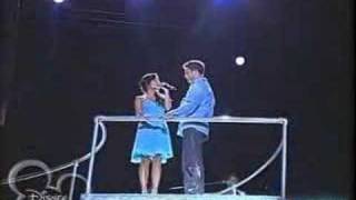 HSM:The Concert-What I've Been Looking For(Mexico)V&Drew