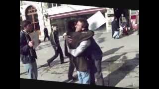 Free Hugs İstanbul - Sarılmak Ücretsiz