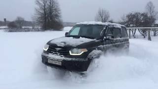 УАЗ ПАТРИОТ Зима 2018 штурмуем снежные баррикады))))и ответы на вопросы по уазу.