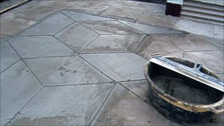 БЕТОНИРУЮ ДВОР В ВИДЕ ТРОТУАРНОЙ ПЛИТКИ. Сoncreted COURT