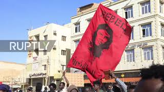 Sudan: Jubilation on Khartoum streets as protests continue after PM resignation