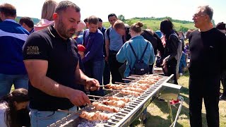 SUPER GRILL FOR THE FEST