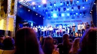 Flash mob - Coral UTFPR cantando Hallelujah