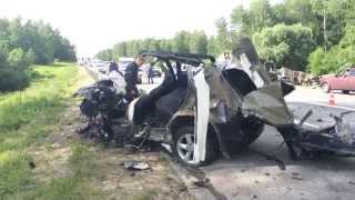 Тульская область. Жуткое ДТП на трассе "М2" в районе Слободки. 28.06.2014