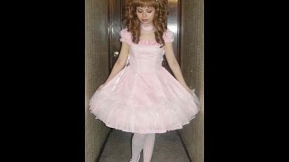 YOUNG LOLITA CROSSDRESSERS