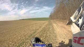 crash entre chevreuil et quad atv hits deer helmet
