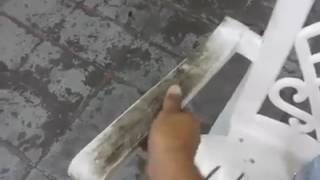 Limpeza de cadeiras plásticas