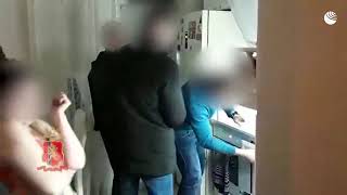 Порно с несовершеннолетними девочками снимали в Красноярске