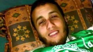 ابتسامة شهيد حيرة العالم والعلماء