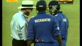 Chaminda Vaas hits Travis Friend out of the stadium