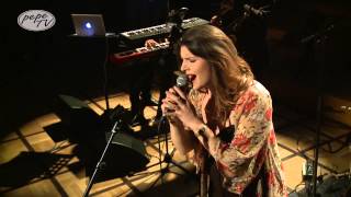 The Voice of Polonia, Karolina Popczyk – Płynąc na drugi brzeg