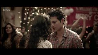 Hot kissing scene kareena kapoor