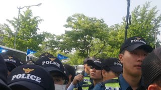 국민이 빨갱이 간첩 문재인을 체포하러온 청와대 현장
