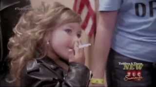 Child Four Year Old smoke a Cigarette on Toddlers & Tiaras