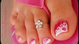 Manucure pour vos pieds : pedicure + vernis + nail art LM COSMETIC