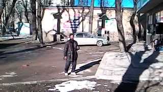 Танцующий бомж