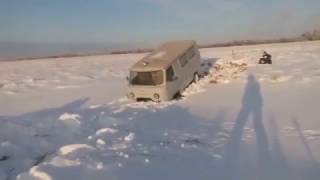 Почему нельзя хлопать дверью в буханке???