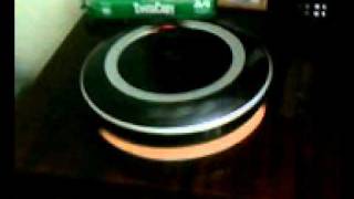 Робот-пылесос LG Hom-Bot: никаких падений с лестницы!