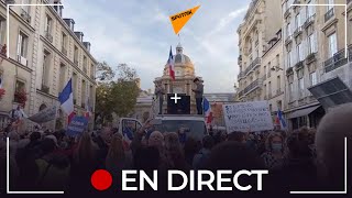 Rassemblement en face du Sénat contre le pass sanitaire