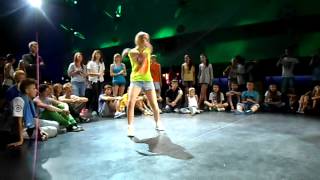 Sexina vs Scooby