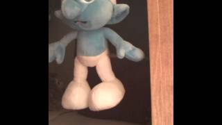 Smurf Talk: Miley Cyrus Flat Butt!