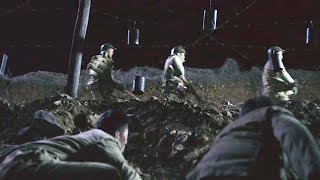 共軍戰士火燒日軍營房，吸引日軍注意力，然後趁機幫助百姓逃走！ 抗日