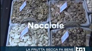 LA FRUTTA SECCA FA BENE