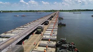 Переправа военной техники через Волгу — видео