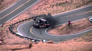 Semi Truck Slides a 180 Degree Spin and Slam to 2 Point Turn Around