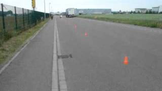 Motorradfahrschule - Slalom mit 30 Fehlversuch