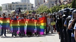 Duros enfrentamientos durante la marcha del orgullo gay celebrada en Kiev
