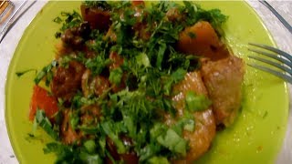 Мясо с картошкой, капустой и грибами в казане
