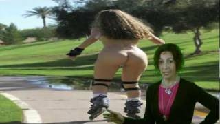 Nude Rollerblading